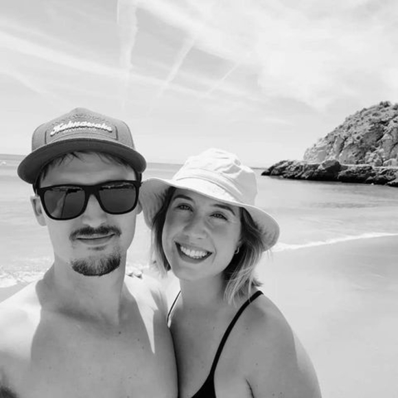 Meet your Posher, Ta-nia - Picture 1 of 1